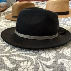 Felt wide brim hat